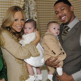 Mariah Carey Y Nick Cannon Con Sus Hijos