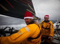 Vela/VOR.- La flota de la VOR celebra una 'movida' Navidad en alta mar con regalos de Papá Noel  
