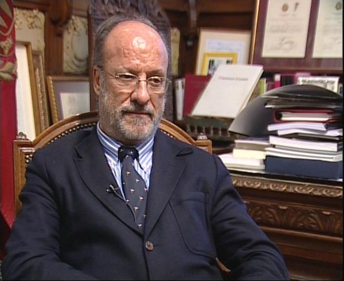 Riva:"Urdangarín debe asumir las consecuencias"