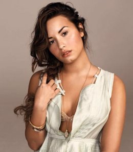 Demi Lovato Para 'Glamour'