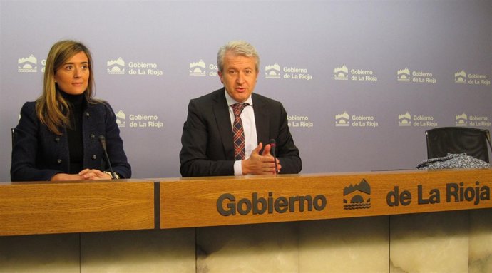 Emilio Del Río, Consejero De Presidencia, Y Maiso, Directora Justicia