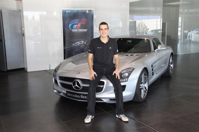 Ganador Del Concurso De Mercedes-Benz Y Playstation