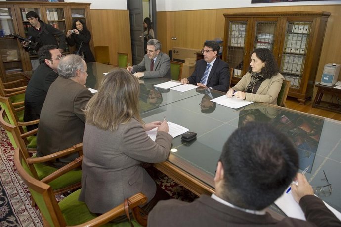 A Coruñabelén Do Campo, Acompañada Do Director Xeral De Xustiza, Juan José Martí