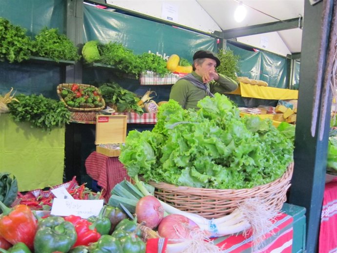 Puesto En El Mercado De Santo Tomás En Bilbao