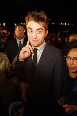 ROBER PATTINSON