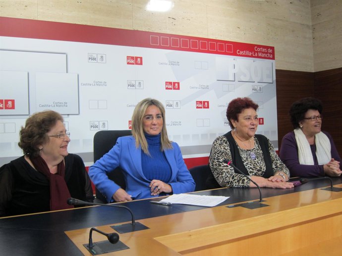 Milagros Tolón Con Mujeres