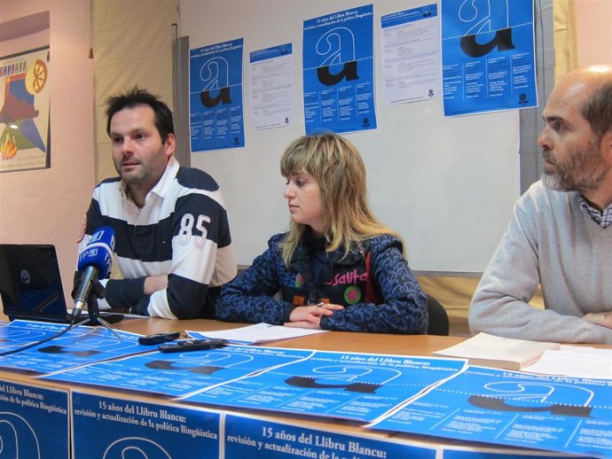 Pulgar Fala Na Rueda Prensa, Xunto Con Menéndez Y Suárez