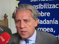 López Garrido espera que Rubalcaba se presente