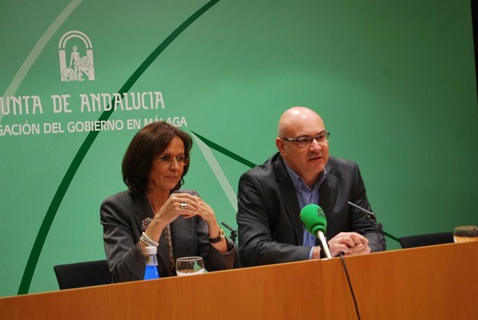 Martel Y Escámez, En Rueda De Prensa