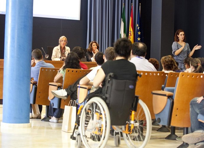 US Analiza Las Condiciones De Estudio De Alumnos Con Discapacidad