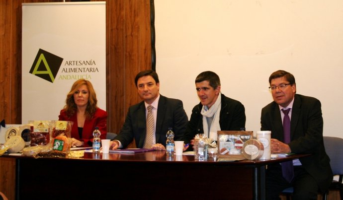 Ignacio Serrano Junto A Ana María Romero, Hoy En Galaroza.