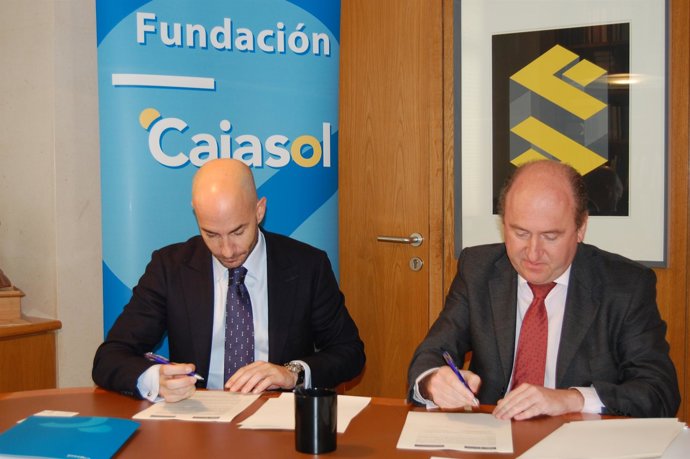  Alvaro Guillén (Fundación Juan Ramón Guillén) Y Antonio Cáceres (Cajasol)