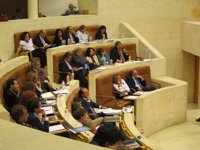 El Pleno del Parlamento inicia este miércoles el debate de los presupuestos regionales de 2012