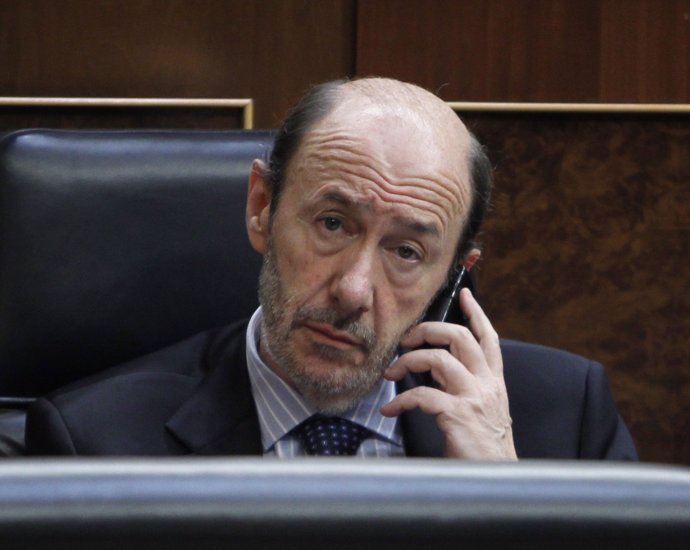 Alfredo Pérez Rubalcaba, En El Banco Azul Del Congreso