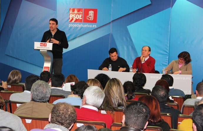 Mario Jiménez En El Comité Provincial Del PSOE Celebrado En Aracena 