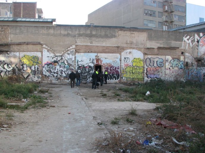 La Guardia Urbana Paraliza Una 'Rave' En Barcelona