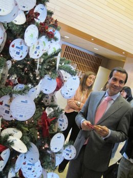 El Consejero De Asuntos Sociales, Salvador Victoria