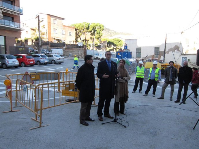 Roman Llagostera, Antoni Vives Y Francina Vila, En Primer Término