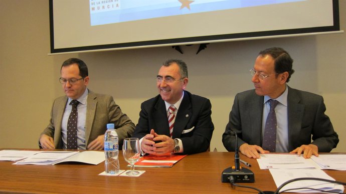 El Presidente De La Federación De Municipios Junto Consejero De Presidencia