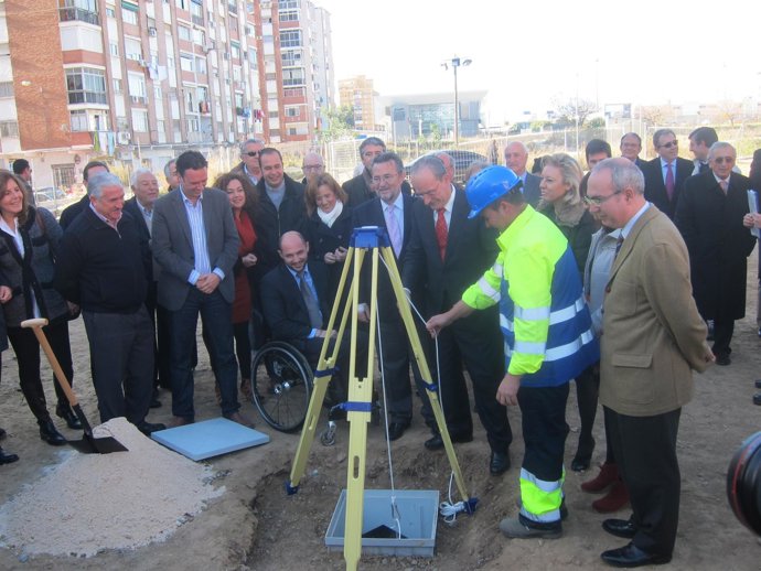 El Alcalde Coloca La Primera Piedra Del Bulevar
