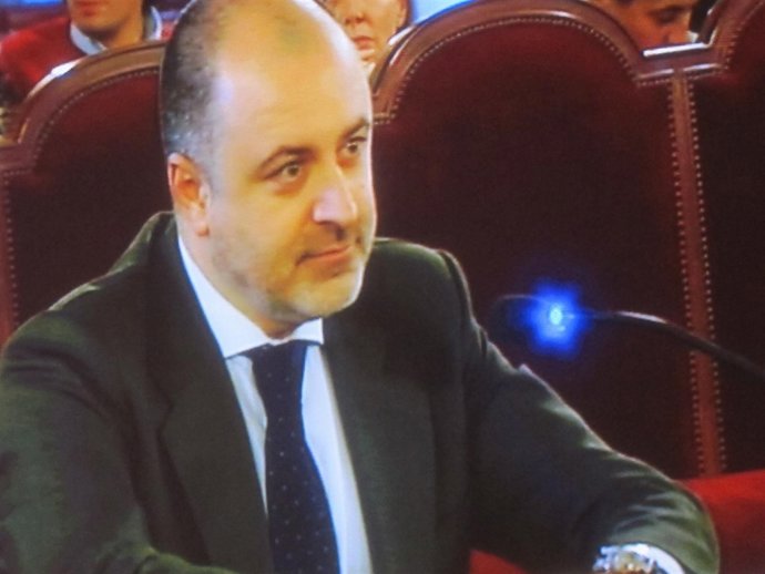 David Serra Durante La Declaración