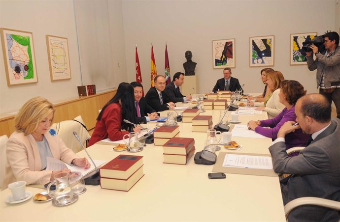 Junta De Gobierno Del Ayuntamiento De Madrid Presidida Por Alberto Ruiz-Gallardó