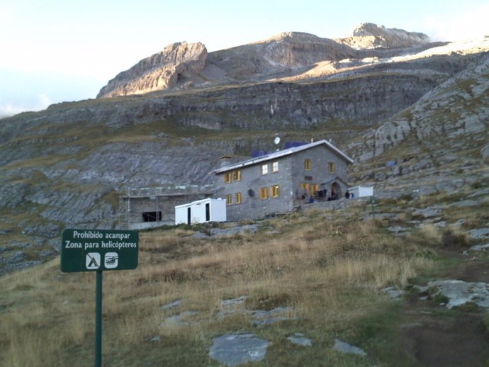 Refugio De Góriz, En El Pirineo De Huesca