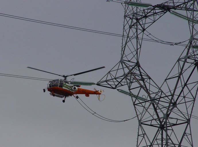 Revisión Redes Eléctricas Con Helicóptero