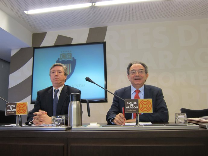 Rueda De Prensa En Las Cortes