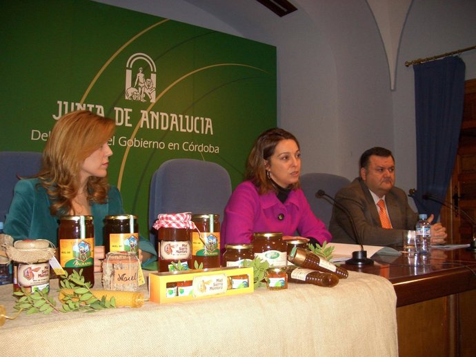 Romero, Ambrosio Y Zurera Durante La Presentación