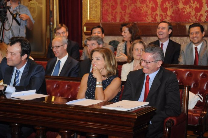 Cobo, Botella Y Gallardón En El Pleno Del Ayuntamiento De Madrid