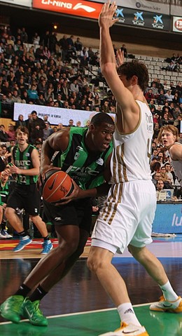 La 'Penya' Vence Al Real Madrid