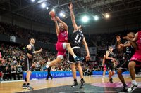 San Emeterio obra la venganza ante el Bizkaia con un triple sobre la bocina