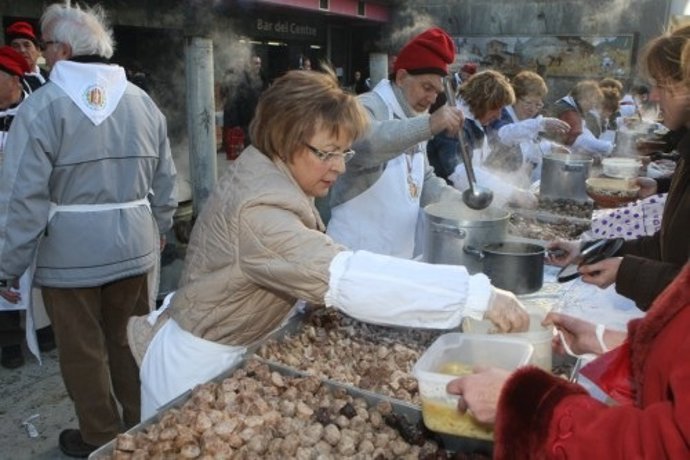 Mujer En Una Jornada Gastronómica