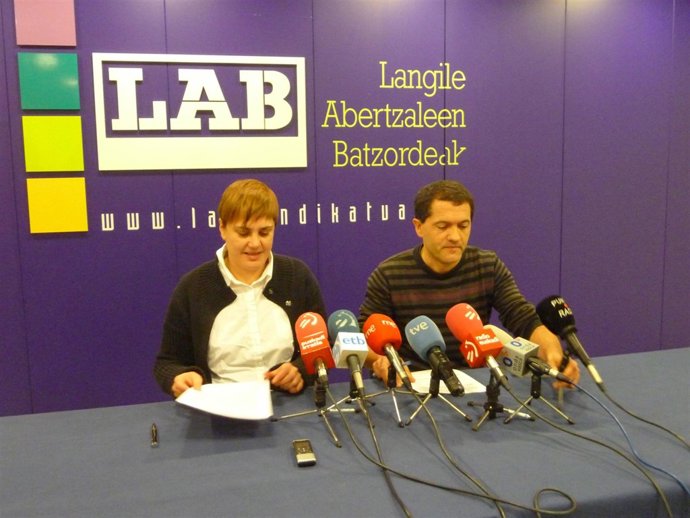 Ainhoa Etxaide Y Jabi Garnika