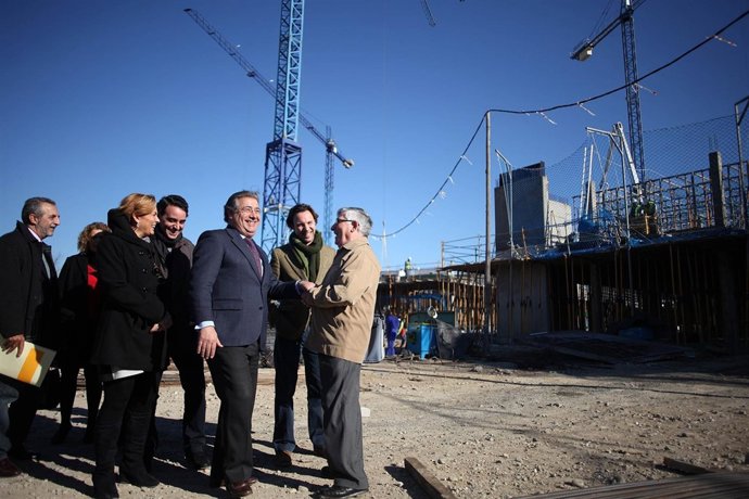 Visita A Las Obras De Regiones Devastadas