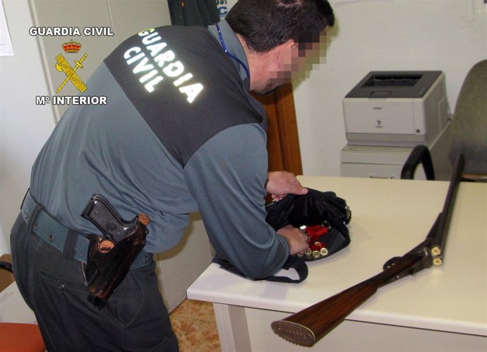 Escopeta Intervenida Al Detenido De Amenazar De Muerte A Su Mujer