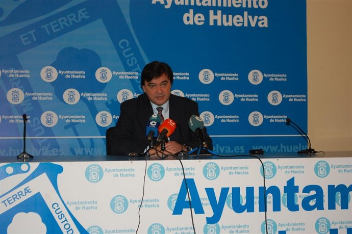 El Portavoz Del GMS, Gabriel Cruz, En Rueda De Prensa. 