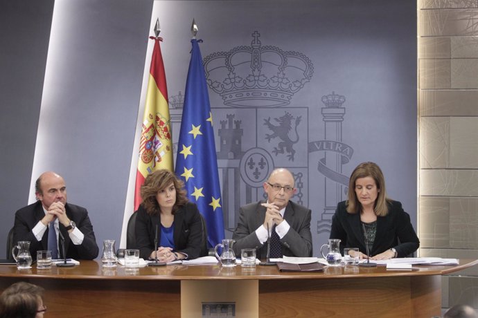 De Guindos, Sáenz De Santamaría, Montoro Y Báñez En Moncloa