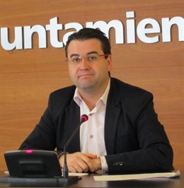 El Concejal De Alcaldía Y Deportes Javier Merino 