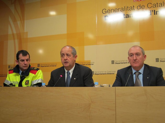 Ferran López (Mossos), El Conseller Felip Puig Y Joan Aregio (SCT)