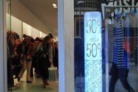 Comerciantes de ropa auguran un 6% más de gasto en estas rebajas