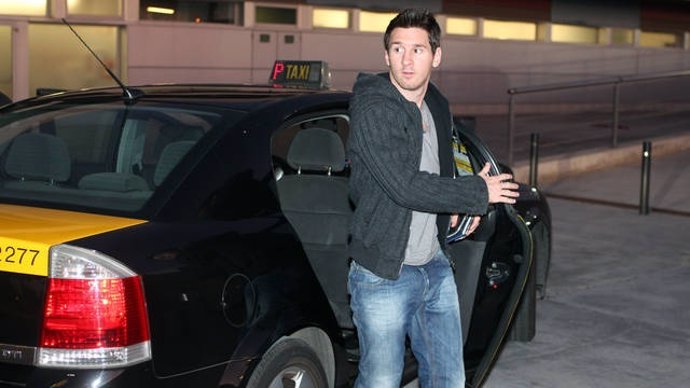 Leo Messi En El Aeropuerto De El Prat