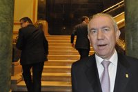 Bono achaca la subida al turismo y el comercio y avisa de que puede continuar durante varios meses