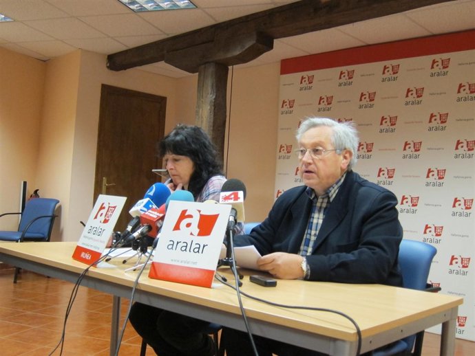 Asun Fernández De Garaialde Y Patxi Zabaleta.