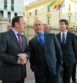 Presidente La Rioja Pedro Sanz Y Ministro Educación José Ignacio Wert