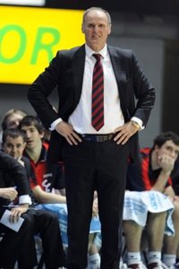 Baloncesto.- Ivanovic: "Estamos en dos competiciones y vamos a hacer todo lo posible por ganar las dos"