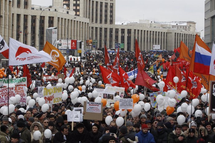 Miles De Personas Han Salido En Moscú, Manifestación