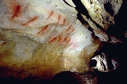 Cueva Prehistórica De Santián, En Piélagos (Cantabria)