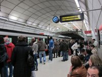 Metro Bilbao garantizará unos servicios mínimos del 30% durante el paro de este jueves entre las 9.45 y las 12.45 horas